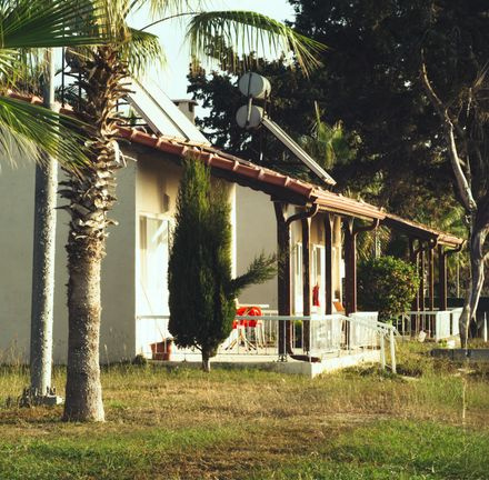 pest control specialist fumigate house