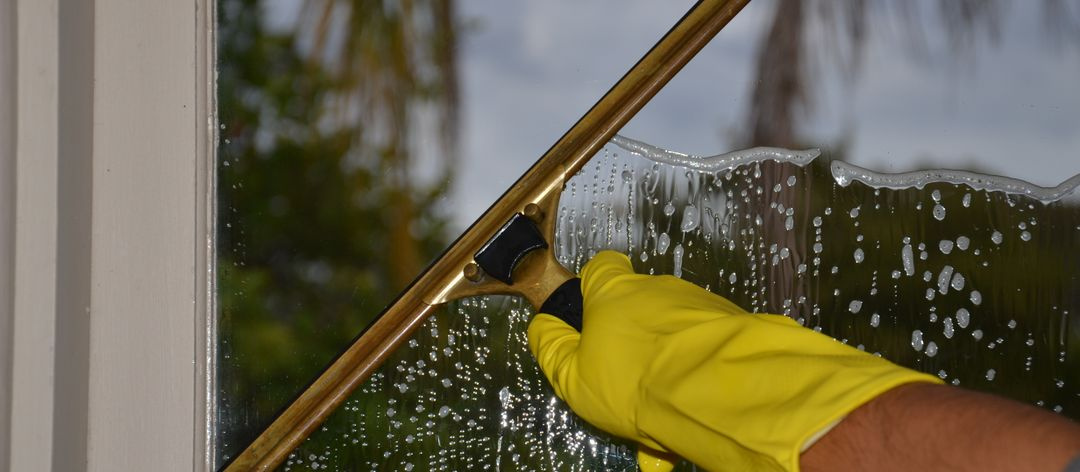 squeegee window cleaning