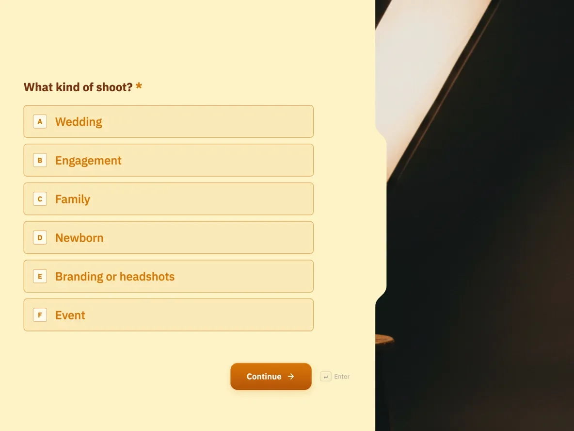 Photography booking, conversational example made with OneCraft